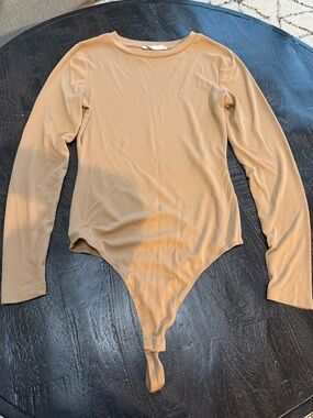 Elodie Ribbed Crewneck Bodysuit in Camel